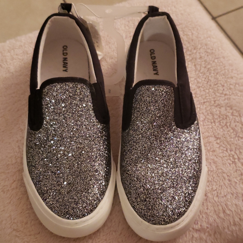 Girls sneakers